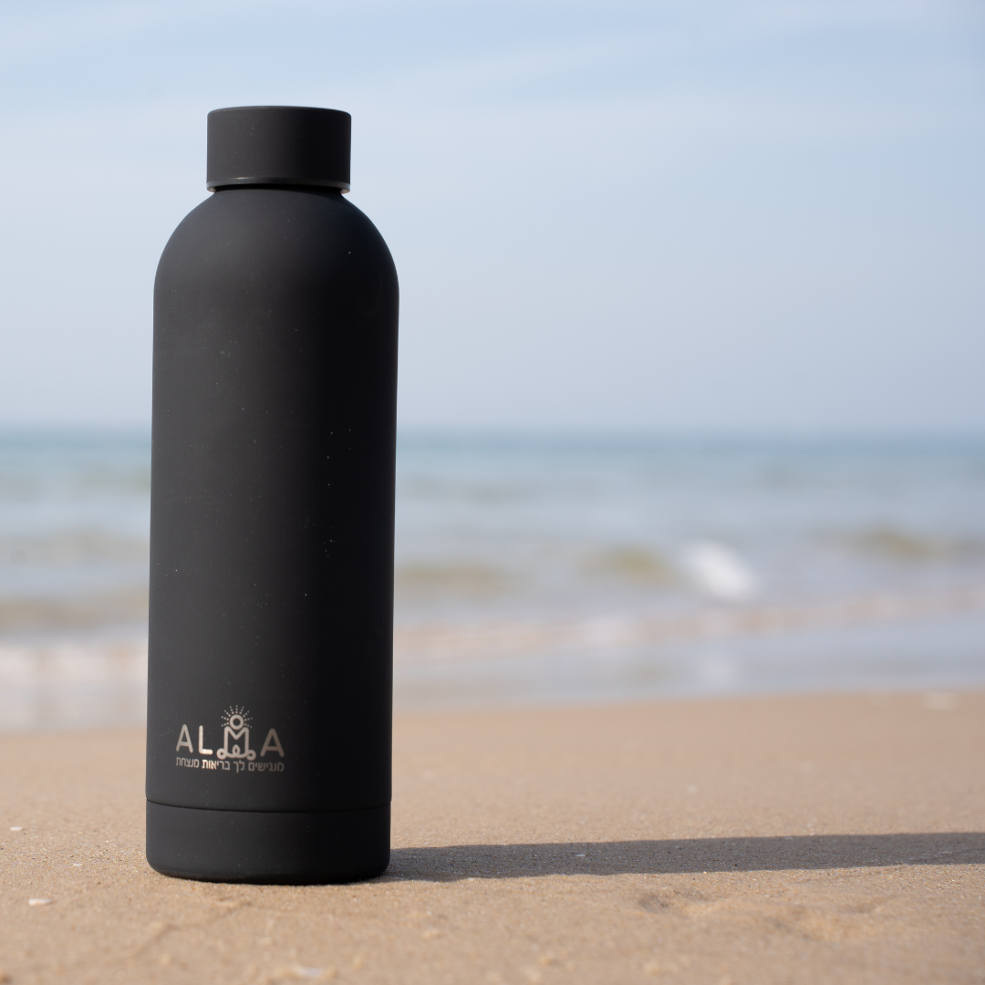 בקבוק לשתייה "עלמה" שחור